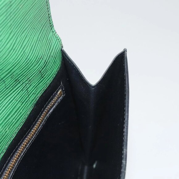 LOUIS VUITTON Epi Montaigne 23 Clutch Bag Green - Picture 13 of 16